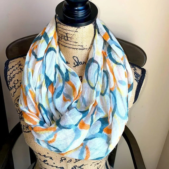 Accessories - Muslin scarf.